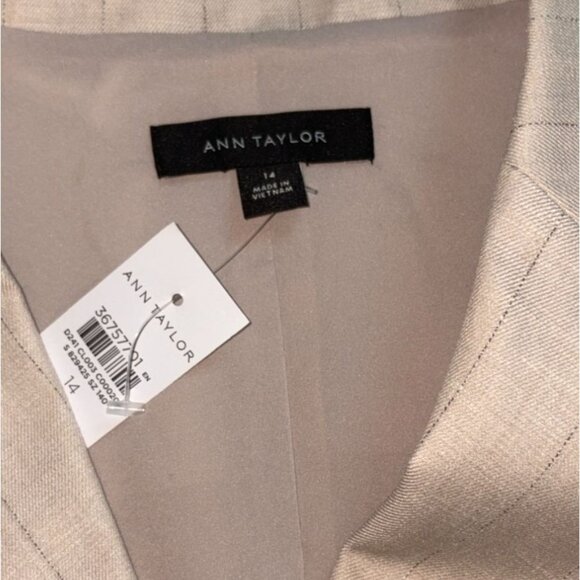 Ann Taylor Pin Striped Double Vested Breast-Tan-Size 14-NWT - Picture 3 of 8